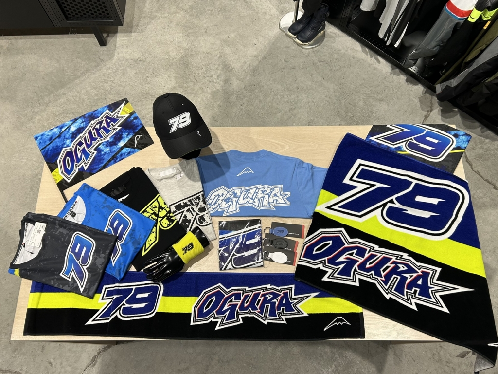 MotoGP応援グッズ】K-4707 79ペーパーフラッグ：KUSHITANI 大阪店