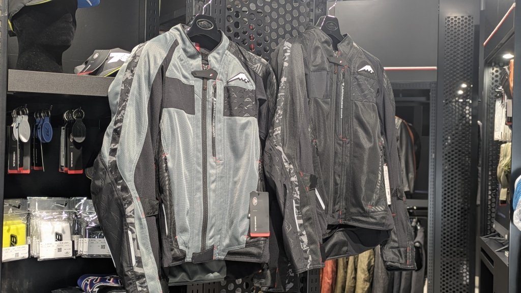 入荷速報】LDエディション！P-2454T エアーコンテンドジャケット