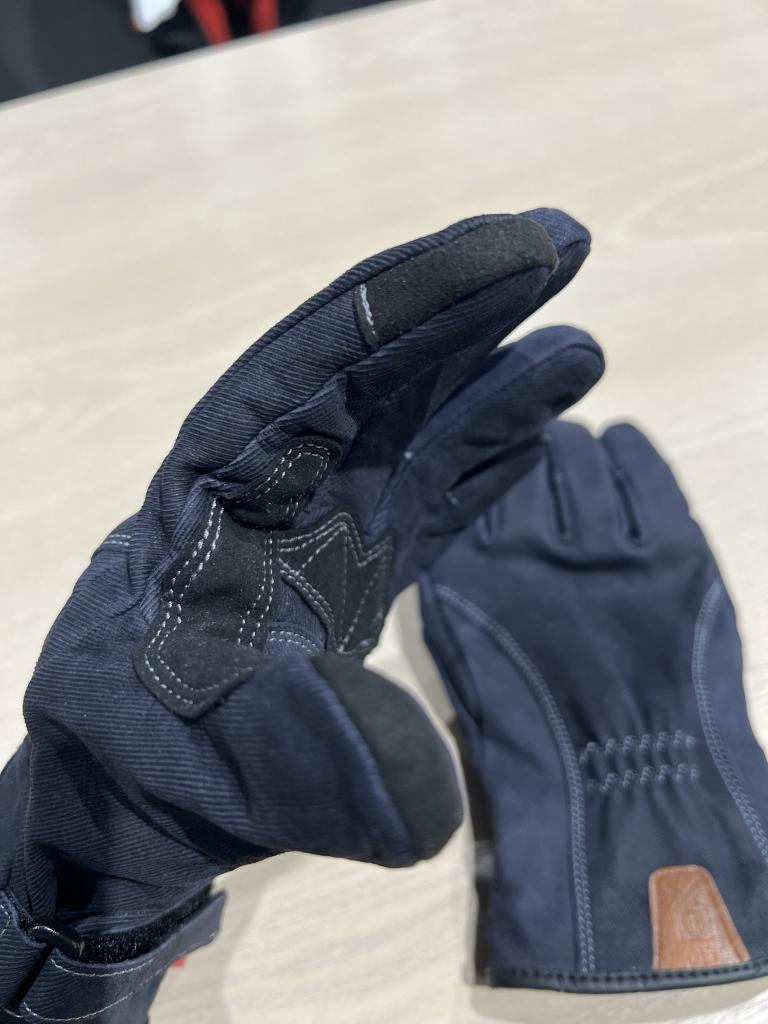 K-5223】EXアウトドライグローブ急な雨でも安全に！：KUSHITANI 大阪店