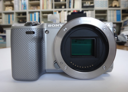 103 Sony. NEX-5R