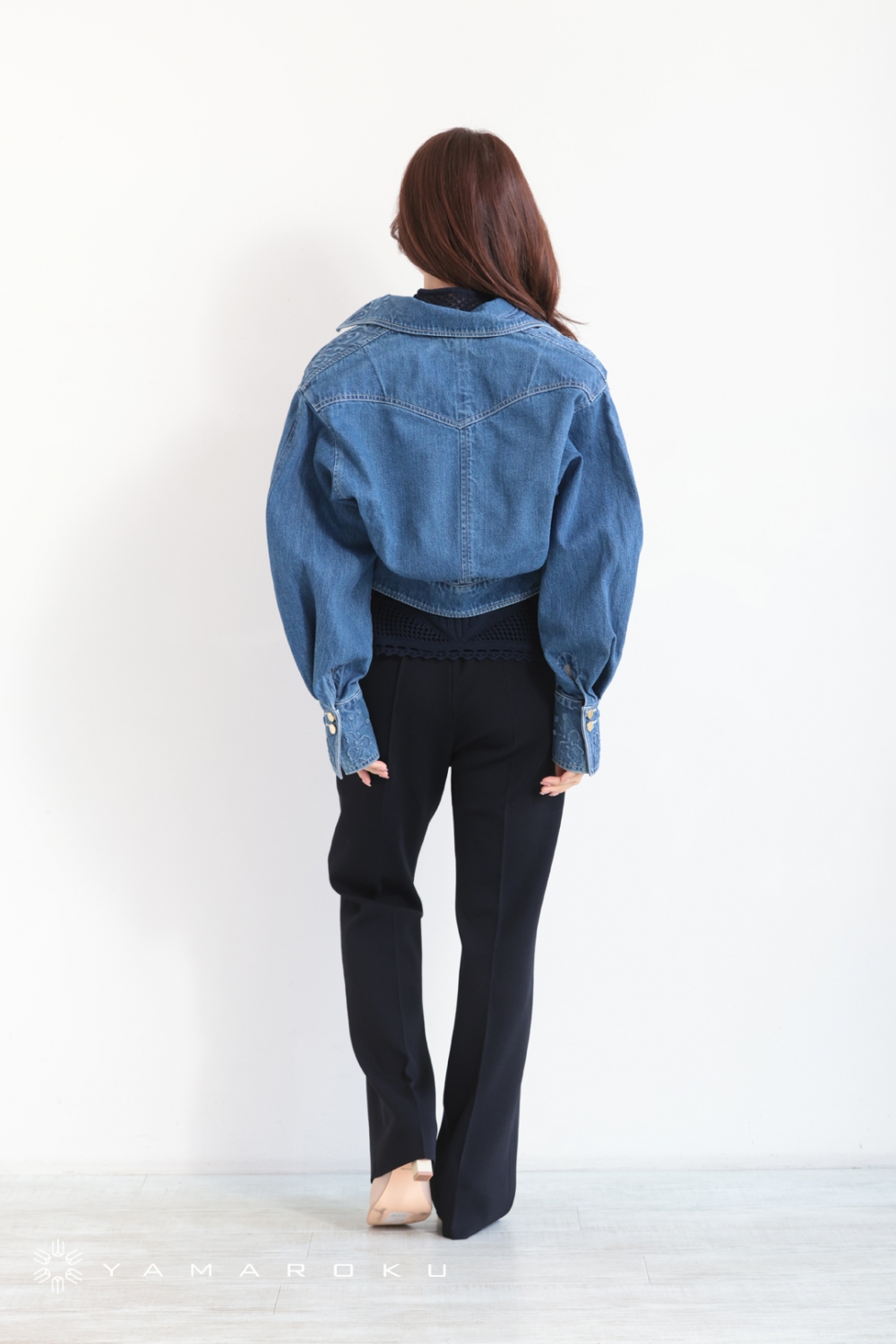Mame Floral Embossed Short Denim Jacket 【公式通販】