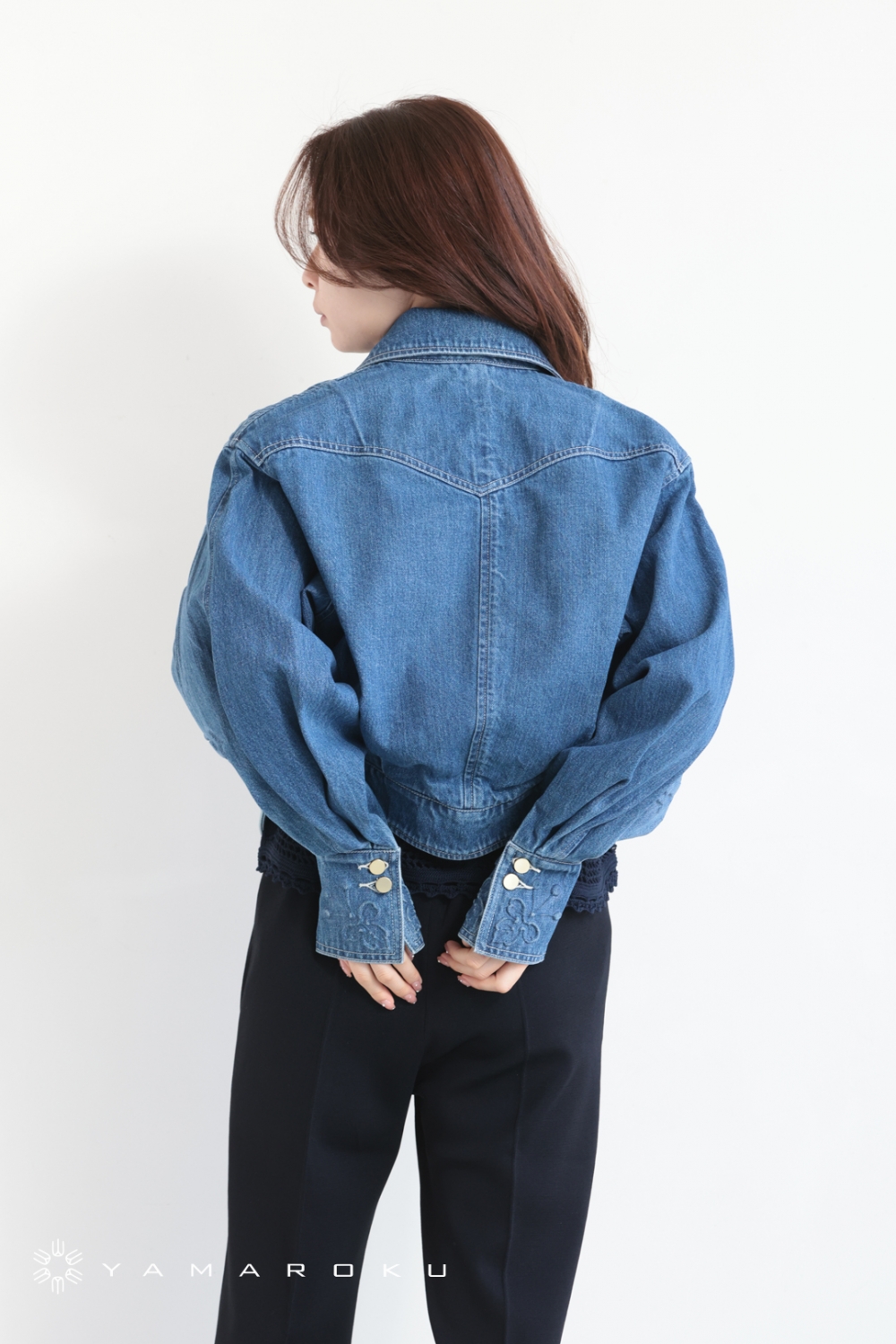Mame Kurogouchi(マメ) Floral Embossed Short Denim Jacket