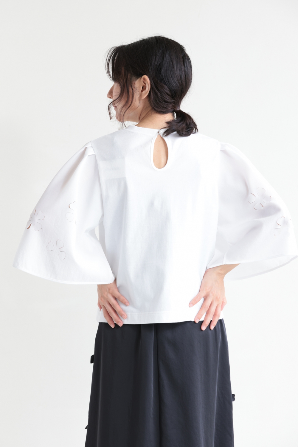 MUVEIL(ミュベール) フラワーカットTシャツ、スカート！！ | YAMAROKU
