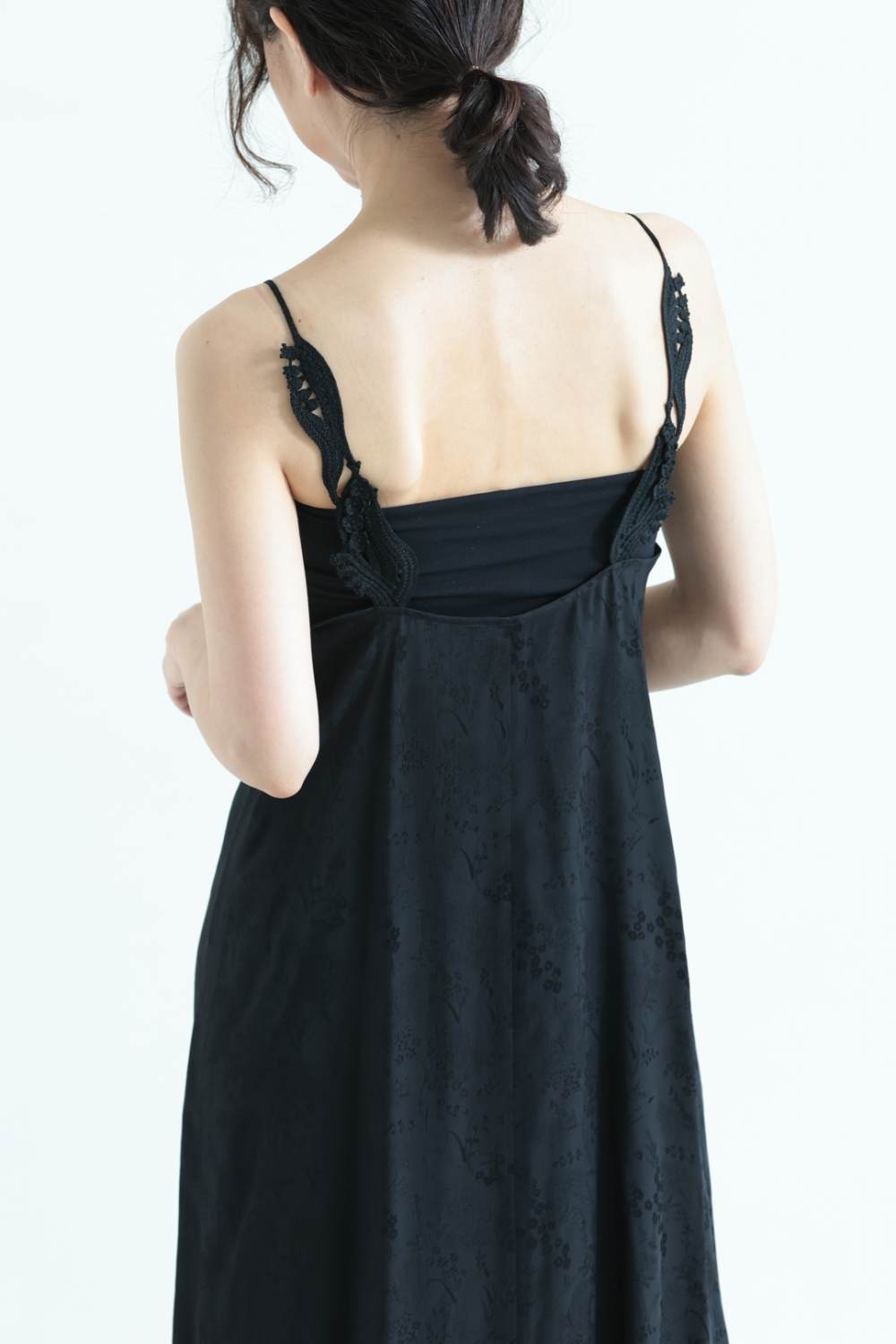 Mame Kurogouchi(マメ) Floral Jacquard Camisole Dress！！ | YAMAROKU New Arrival