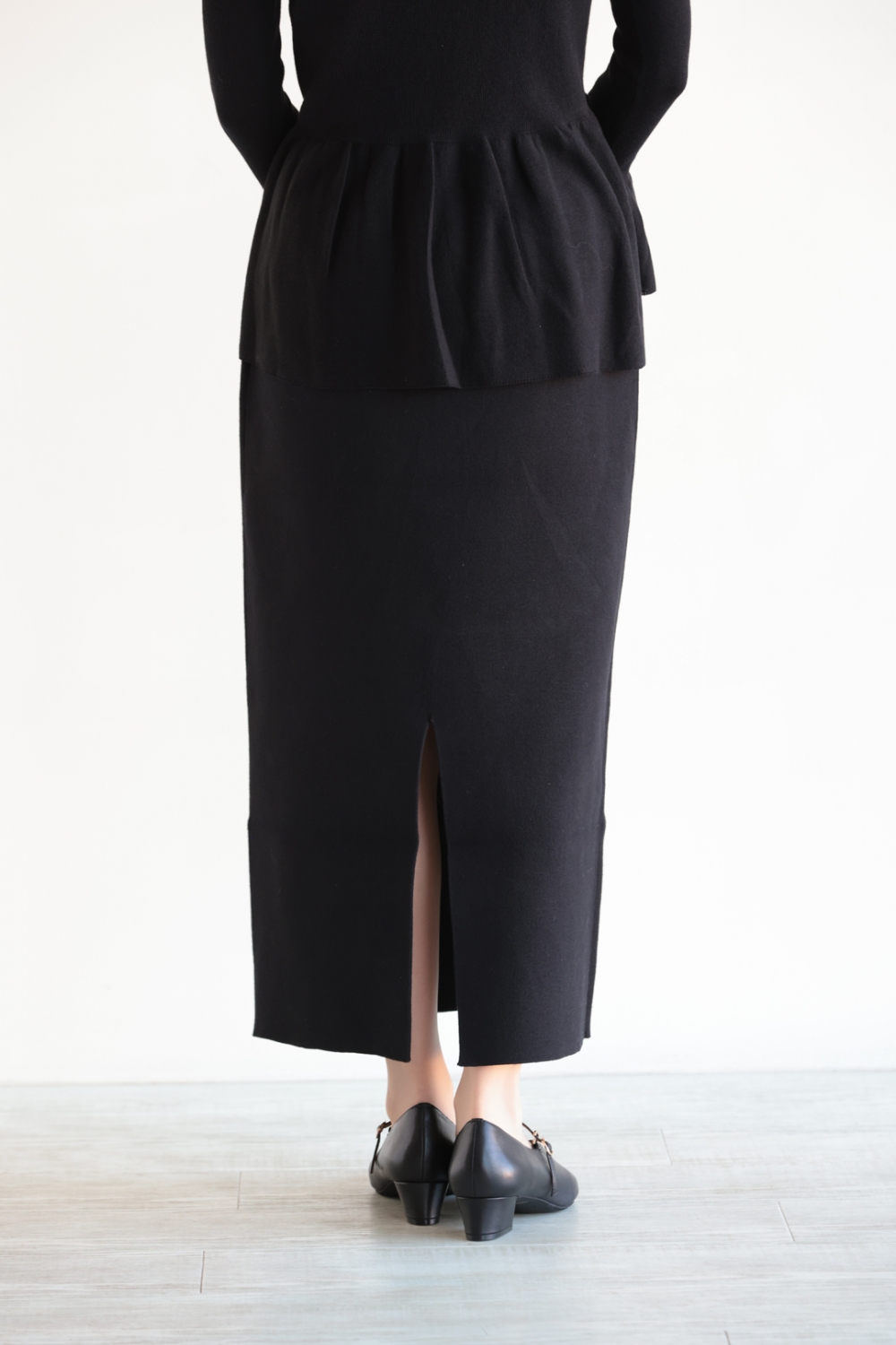 MUVEIL(ミュベール) 2025 CRUISEスタート！！クロシェ衿ニット