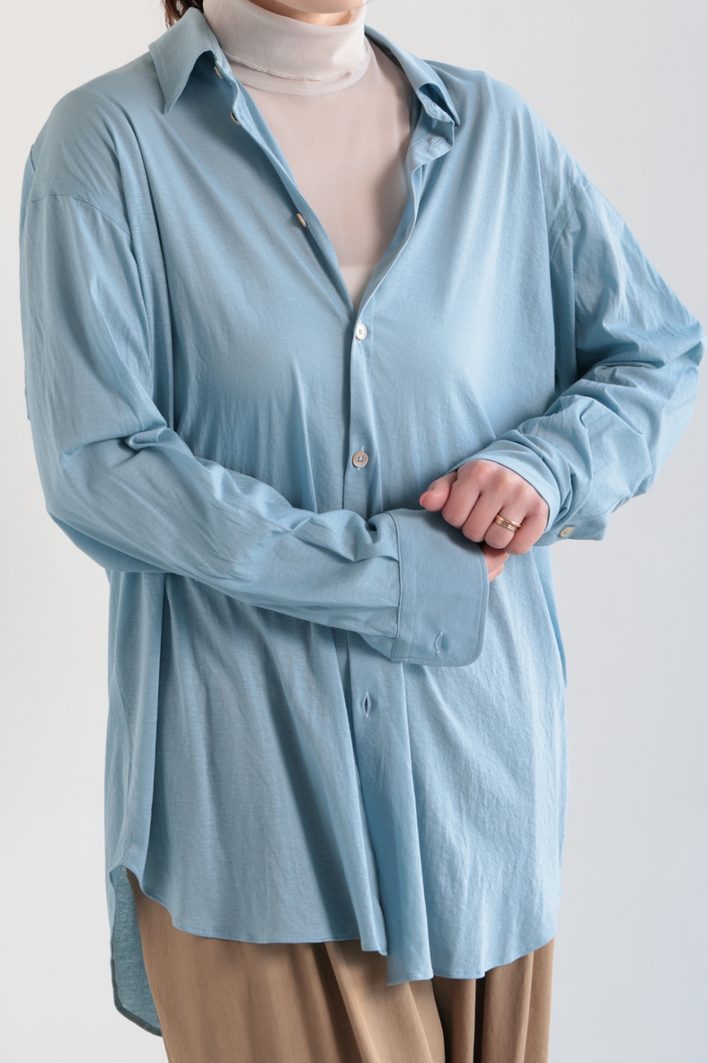 unfil(アンフィル) twisted cotton sheer jersey fluid shirt