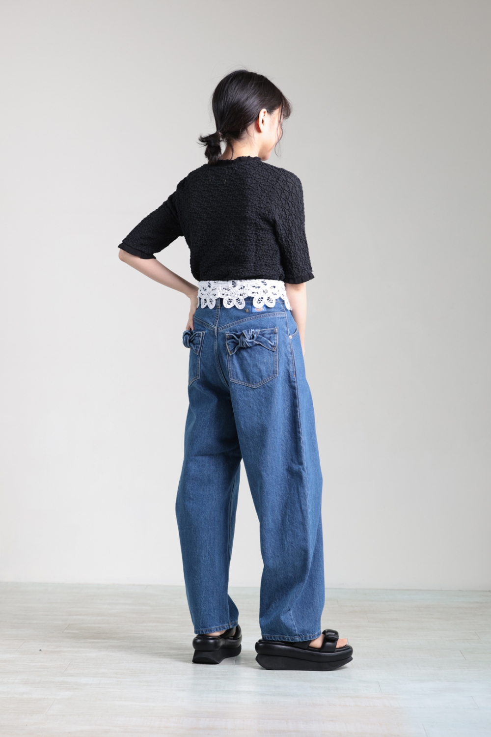 MUVEIL × Dickies コラボデニムスカート ミュベールがディッキーズとコラボ、手仕事によるレースをあしらった3