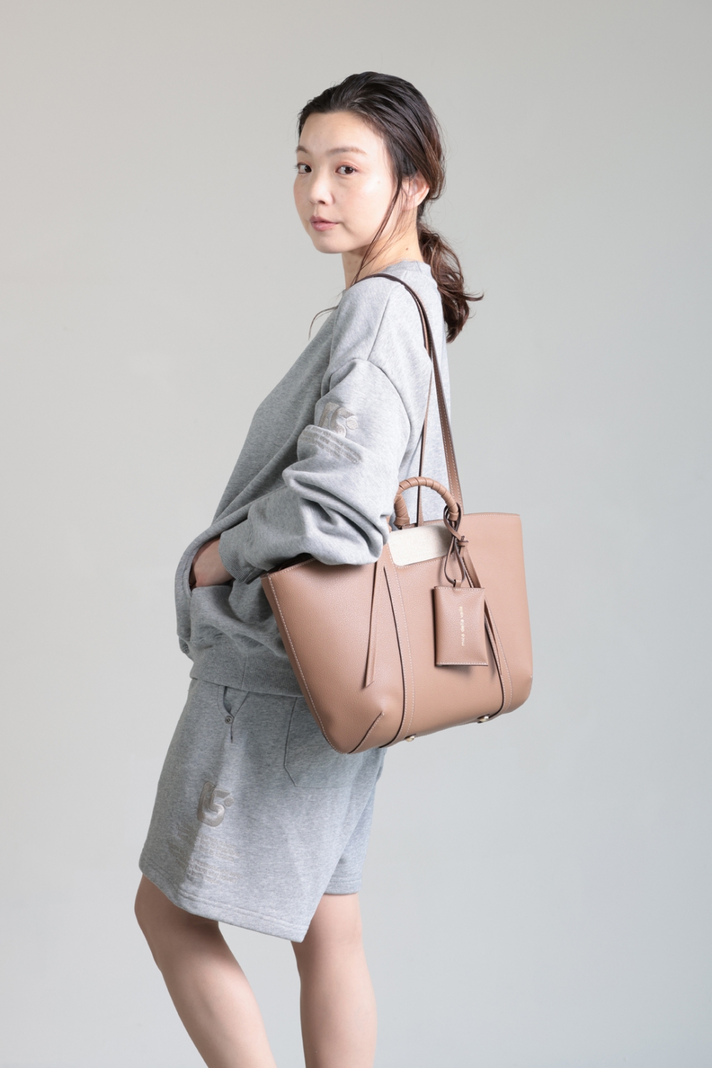 mica della valle(ミカデラヴァッレ) Katia、Marta！！ | YAMAROKU New