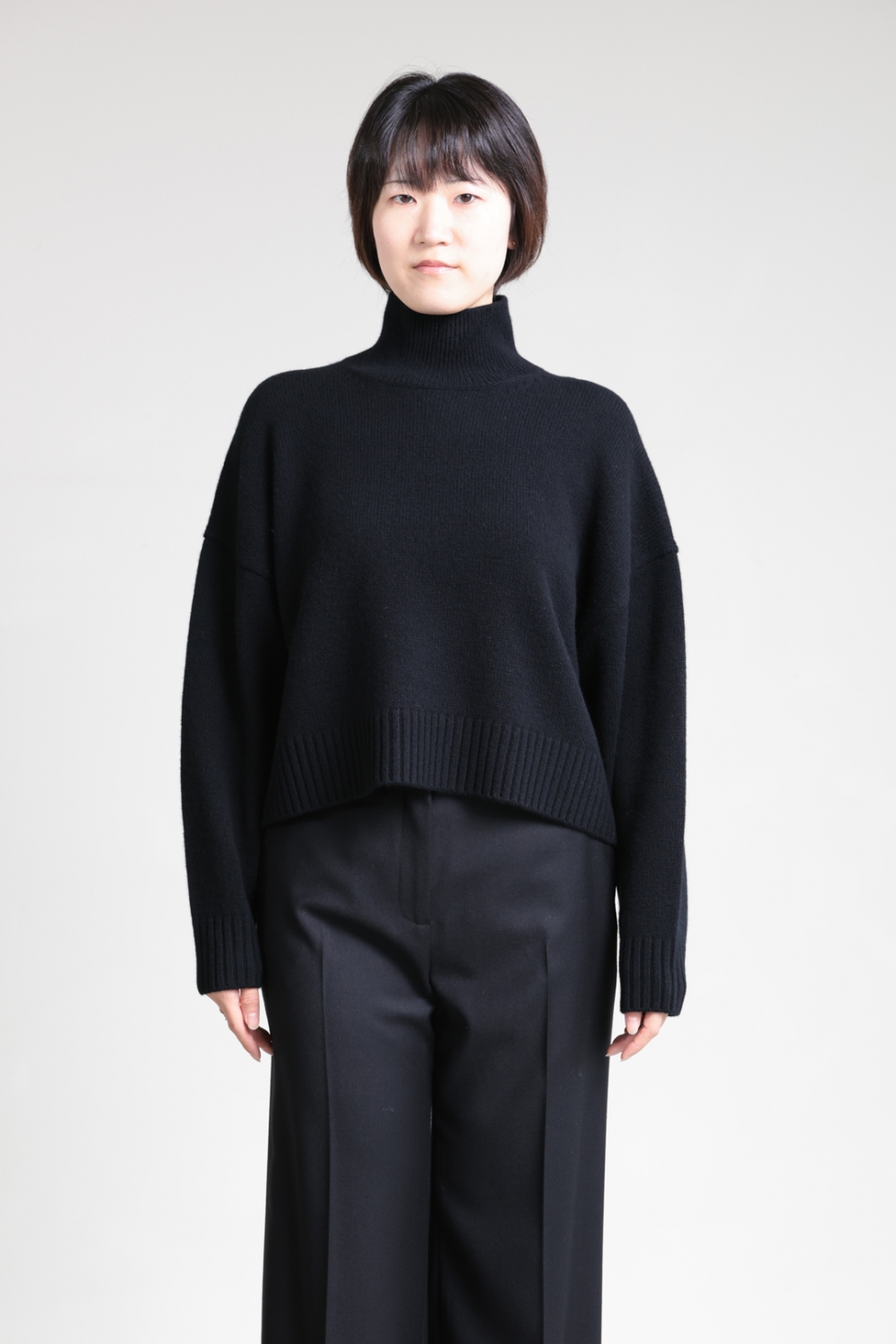 セオリー 25AW Lana Cash Cropped Sweater Theory(セオリー) Lana Cash シリーズ！！ | YAMAROKU New Arrival