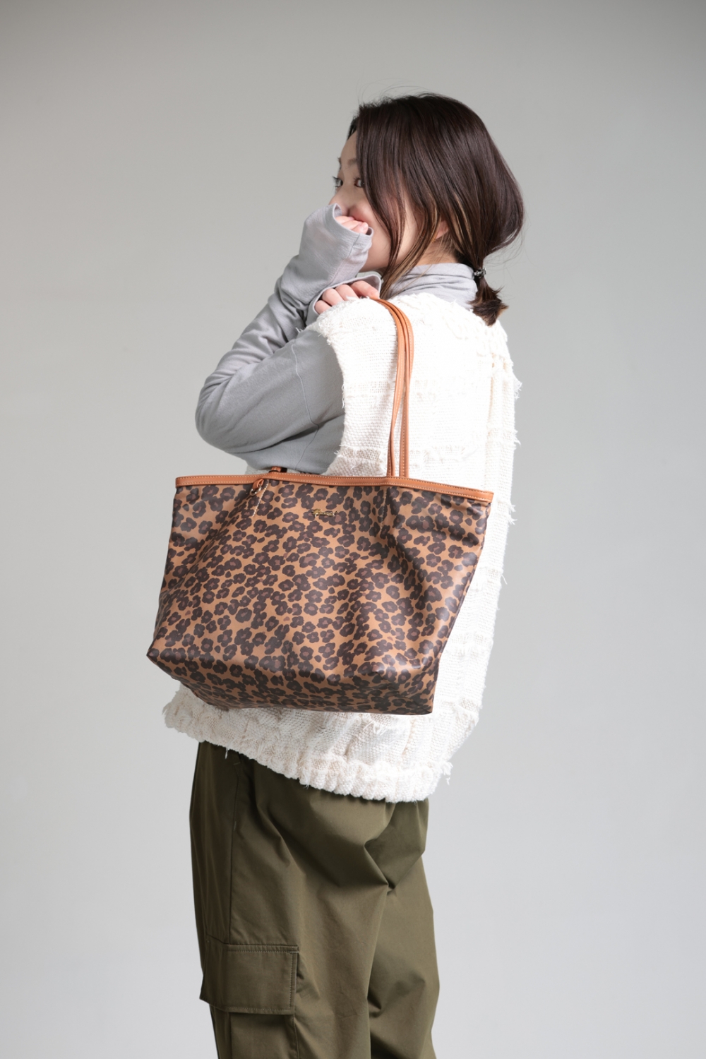 未使用タグ付き MUVEIL(ミュベール) 刺繍 蝶 デニムスカート定価3.7万 MUVEIL(ミュベール) ベルト付きデニムスカート - YAMAROKU（ヤマロク