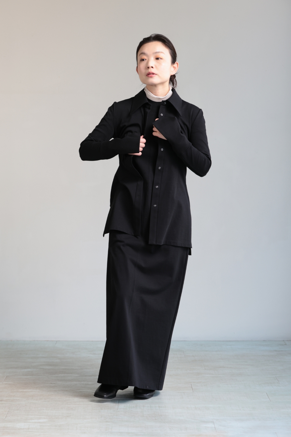 未使用　mame kurogouchi  マメ　ブラック　今季シャツ　トップス マメ クロゴウチが2026年春夏コレクション発売 直営店限定でブラックが登場