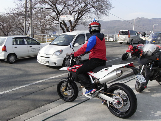 ハスクバーナSM250R 2010試乗。そして！ | ///NMR Blog///日本メット