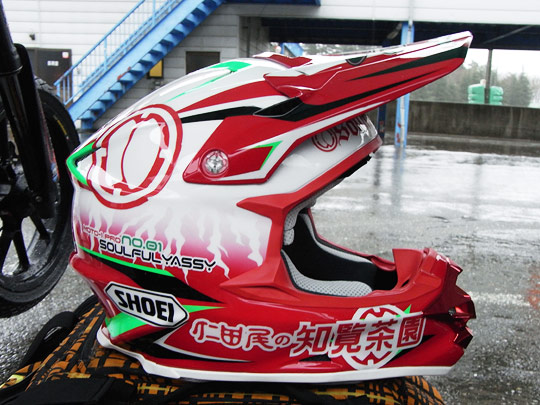 SHOEI フルフェイスヘルメット レッド/ホワイト/VFX-W きりん SHOEI フルフェイスヘルメット レッド/ホワイト/VFX-W きりん様