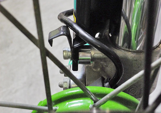 KLX250にKX250F純正フォークガード流用 | ///NMR Blog///日本 KLX250にKX250F純正フォークガード流用 | ///NMR Blog///日本