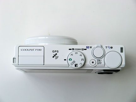 Nikon ニコン COOLPIX P330 ホワイト コンパクトデジタルカメラ Amazon | Nikon デジタルカメラ COOLPIX P330 開放F値1.8NIKKOR