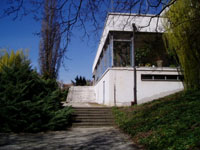 プラハ旅行：トゥーゲントハット邸(Villa Tugendhat) | 地中海ブログ