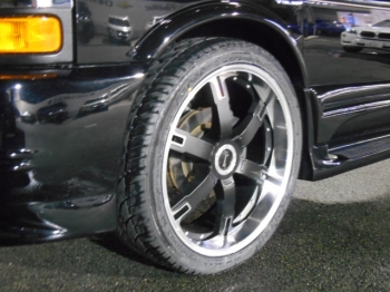 アメ車 シボレーエクスプレス 24インチホイール装着 | STG