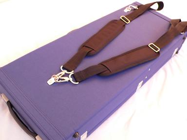 待望の…【軽量二つ折三味線ケース】が入荷しますっ!!! | 仁木三味線 diary