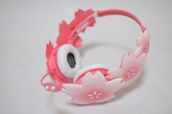 桜ミク ヘッドホン 新品 桜ミク イメージ ヘッドフォン 黒 タイトー