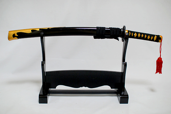 薄桜鬼 雪村千鶴 小太刀(模造刀) 本格的美しい刃文入り 【新品未使用品】 薄桜鬼 雪村千鶴 小太刀(模造刀) 本格的美しい刃文入り 【新品未