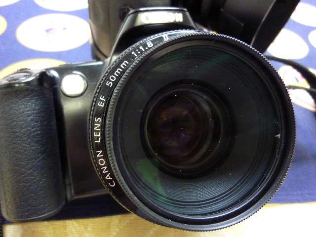 CANON EF 50mm11.8