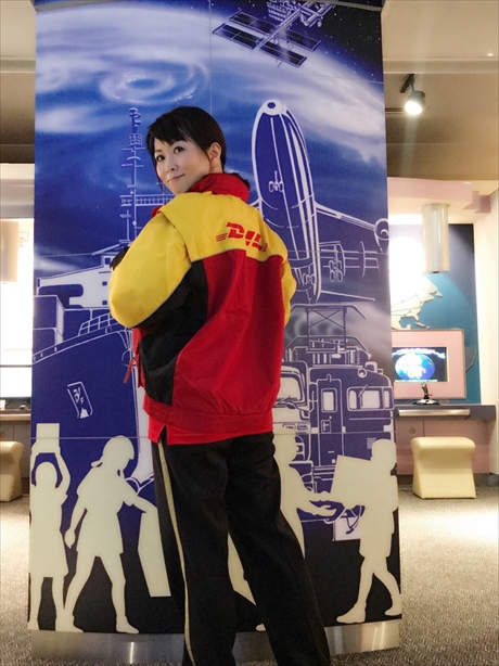 【職業制服】DHLさん | いかりんの“変身写真研究所”