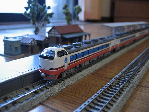 ラウンドハウス485系「日光・きぬがわ」我が家鉄道入線！！ | 鉄道