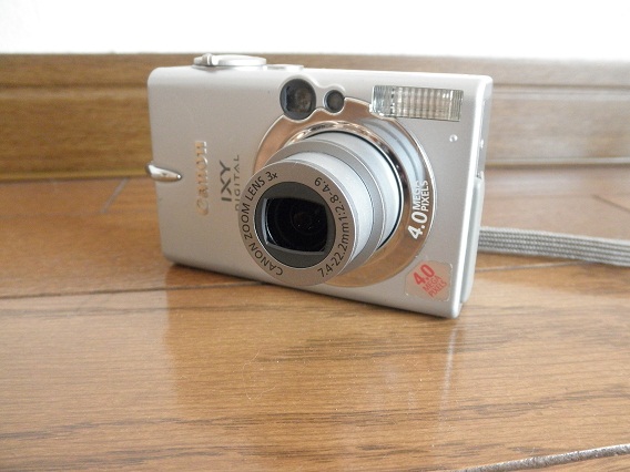 デジカメ 比較 デジカメの困ったお話 オリンパスμ7020とキャノンIXYDIGITAL400この差は??(^^ゞ 鉄道に萌え