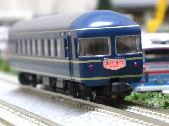 20系あけぼの 赤色テールサインを作る [鉄道模型] | 重単5175