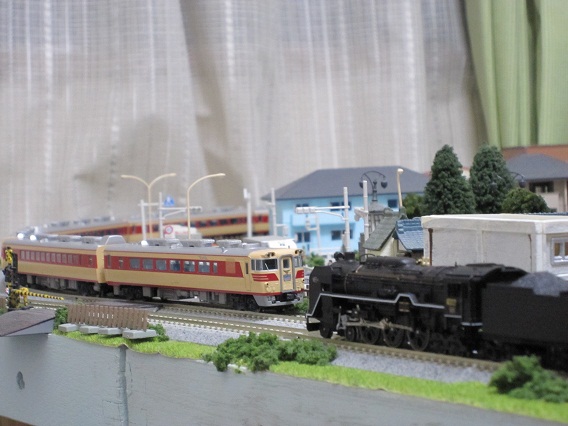 KATO急行 「ニセコ」とｷﾊ82特急「おおぞら」迎春運転会（＾＾ゞ | 鉄道