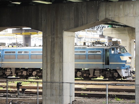 撮り鉄】EF66-27運転！新鶴見機関区観察記 （＾＾ゞ | 鉄道に萌え