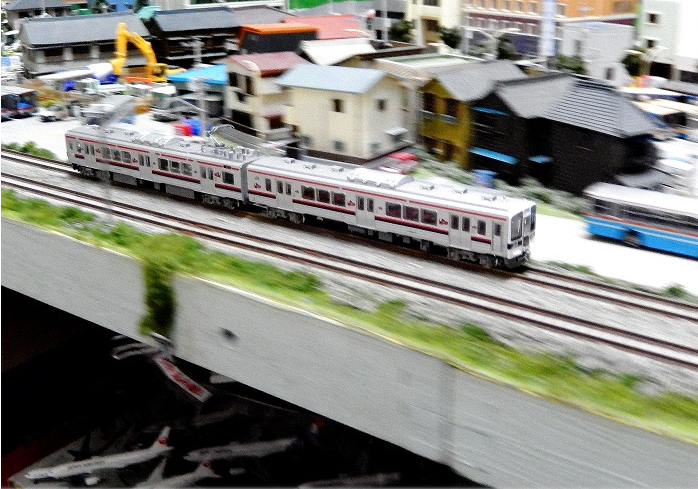 Nゲージ鉄道模型】鉄コレ719系磐越西線あかべぇ塗装 動力N化加工