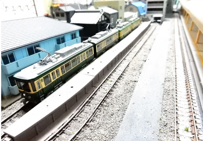 Nゲージ鉄道模型】モデモ江ノ電300形（305F)と20形（T）和賀野総合車両