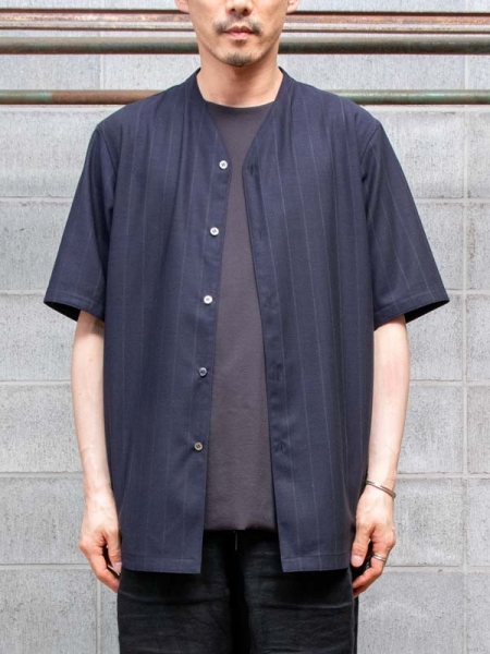 山内 フェードストライプノーカラーシャツ / NAVYSTRIPE | ☆VEKTOR BLOG