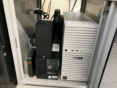NEC(エヌイーシー)サーバー 「Express5800」を設置しました。