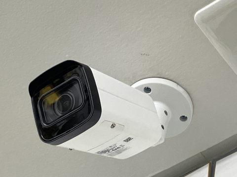 SAXA(サクサ) iage IP-2MBMネットワークカメラによる店内の防犯強化