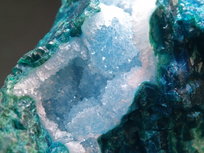 石ころ趣味 緑色、青緑色の石の巻 | ギン太パパのブログ