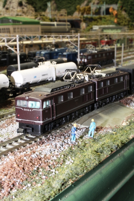 日本の貨物列車！最大級の電気機関車EH10 | 湘南急行鉄道物語