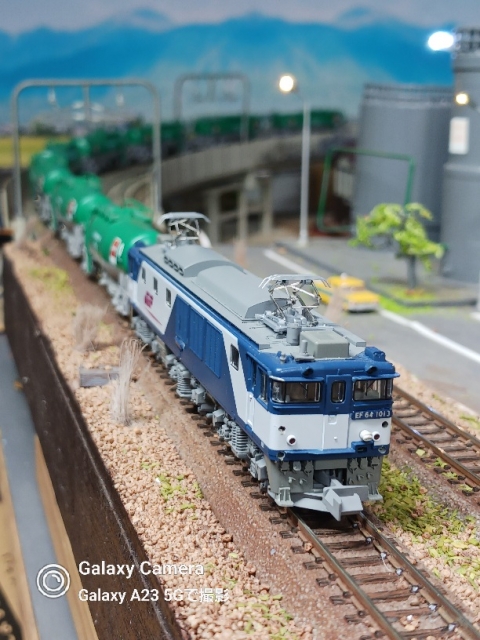 働く機関車！EF64 1000 JR貨物新更新色とタキ1000 日本石油輸送色
