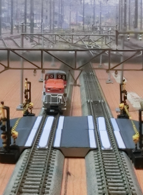 いつも新撮影！Nゲージ車両撮影用ジオラマ踏切を作る！ DE10-1000形