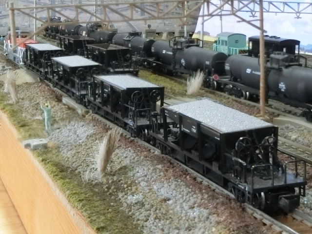 いつも新撮影！Nゲージ車両撮影用ジオラマ踏切を作る！ DE10-1000形