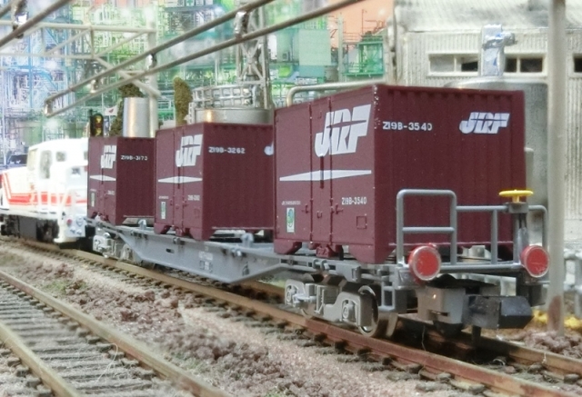 JR DE10-1000形ディーゼル機関車（1756号機・ハイパーサルーン