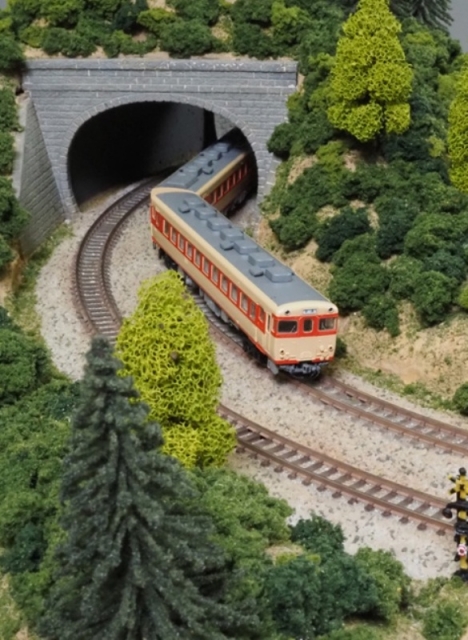 これは面白そう？はじめてつくる本格鉄道ジオラマ | 【公式