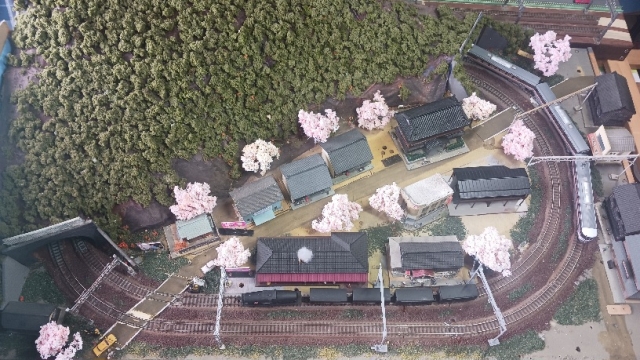 これは面白そう？はじめてつくる本格鉄道ジオラマ | 【公式