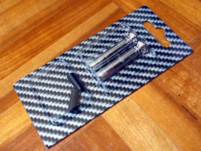 ドアロックピンをブラックジャック仕様に | ナオの備忘録 ＜NAO's BLOG＞