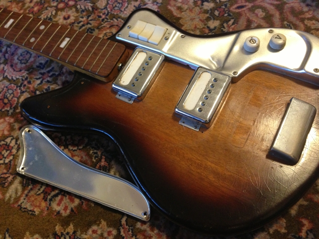 早速バラす（Guyatone LG-70） | Rainy Logs - レニログ