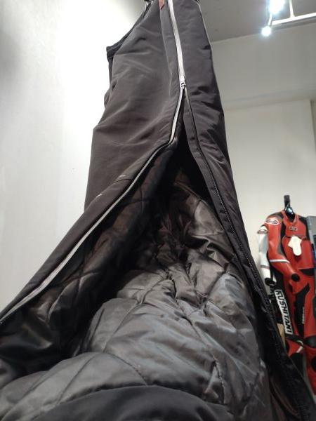 KUSHITANI オーバーパンツ ブラック Mサイズ KUSHITANI(クシタニ) オーバーパンツ | バイク用品通販 Webike