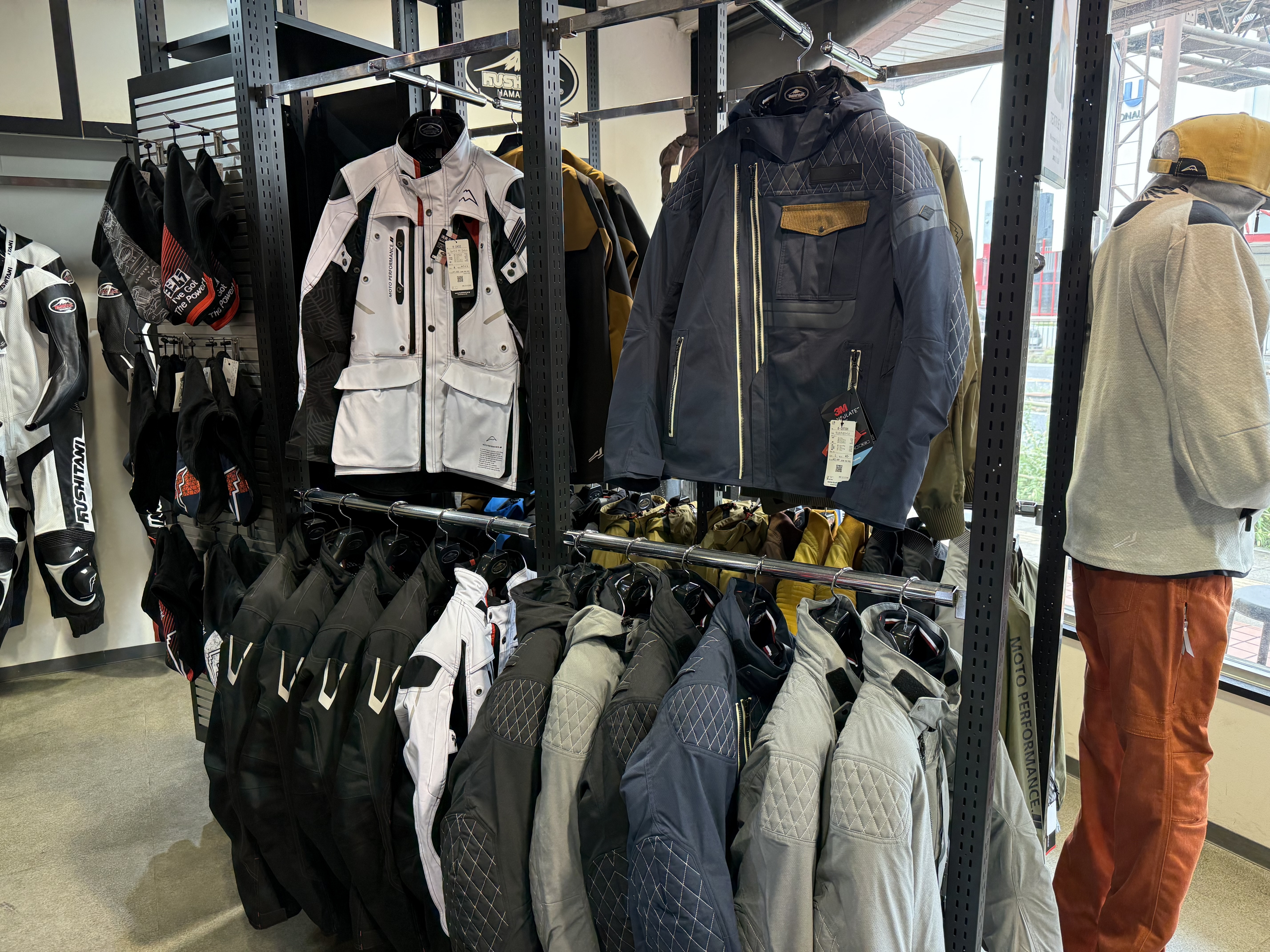 入荷のご案内 | KUSHITANI 世田谷店