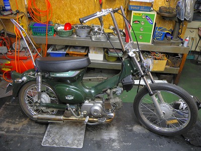 スーパーカブリトルカブシーシーバーカスタムバイク スーパーカブリトルカブシーシーバーカスタムバイク