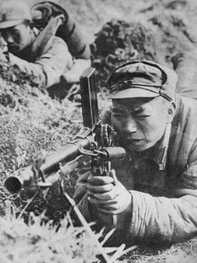 日本海軍局地戦闘機 雷電21型 ｢日本陸軍くろがね四起」付き